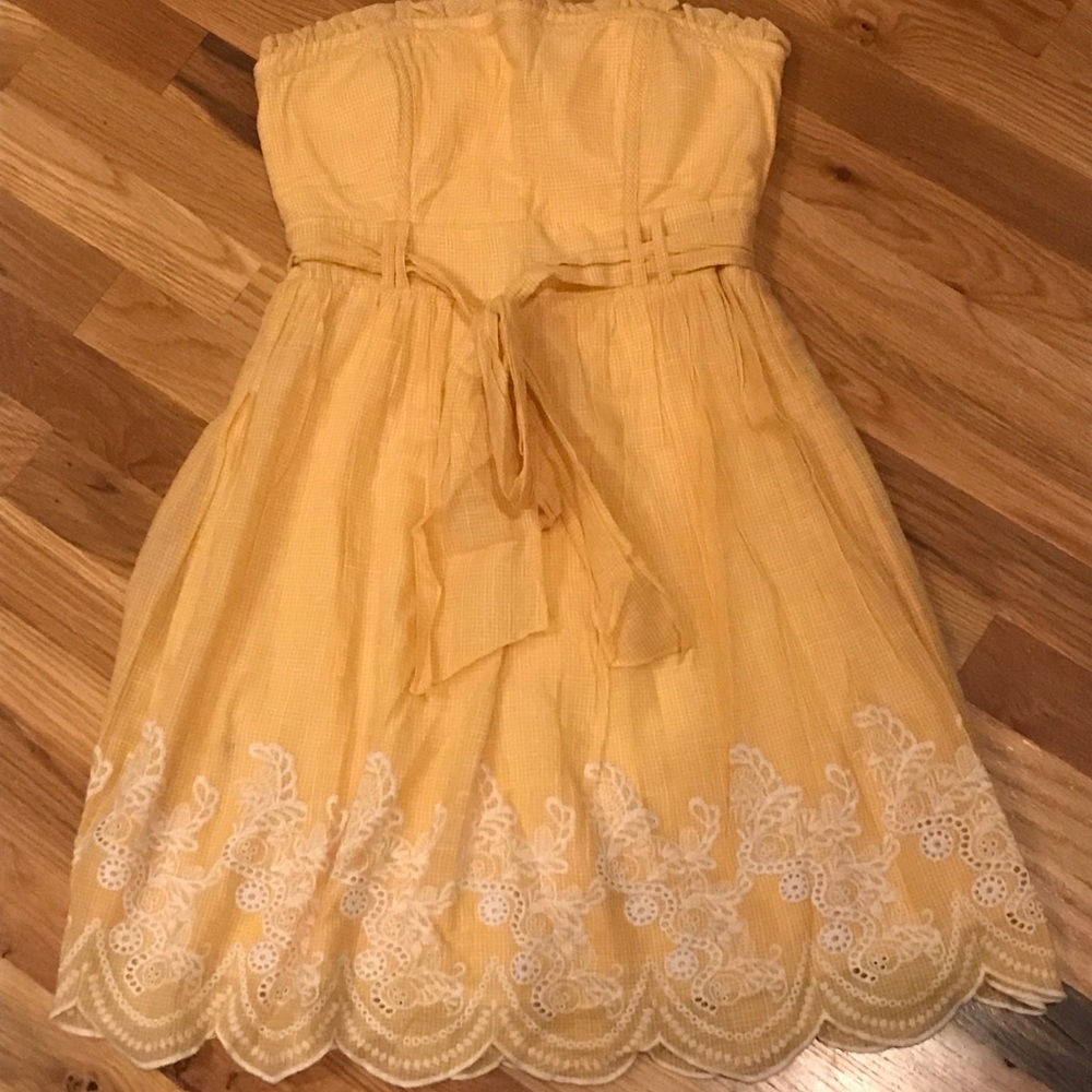 Strapless dress